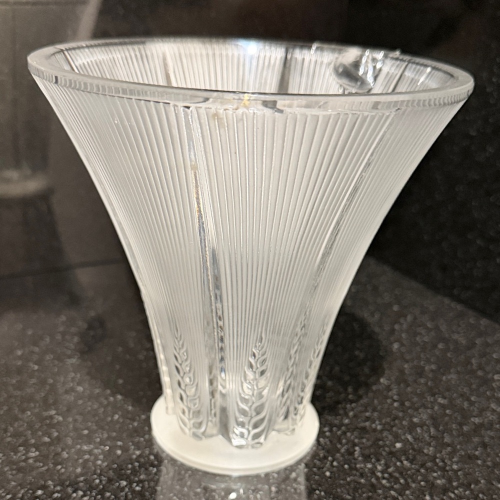 Lalique Epis Elegant Clear Glass Vase 1931